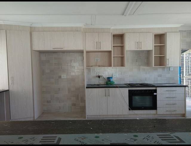 3 BEDROOM HOUSE FOR SALE IN THREE RIVERS